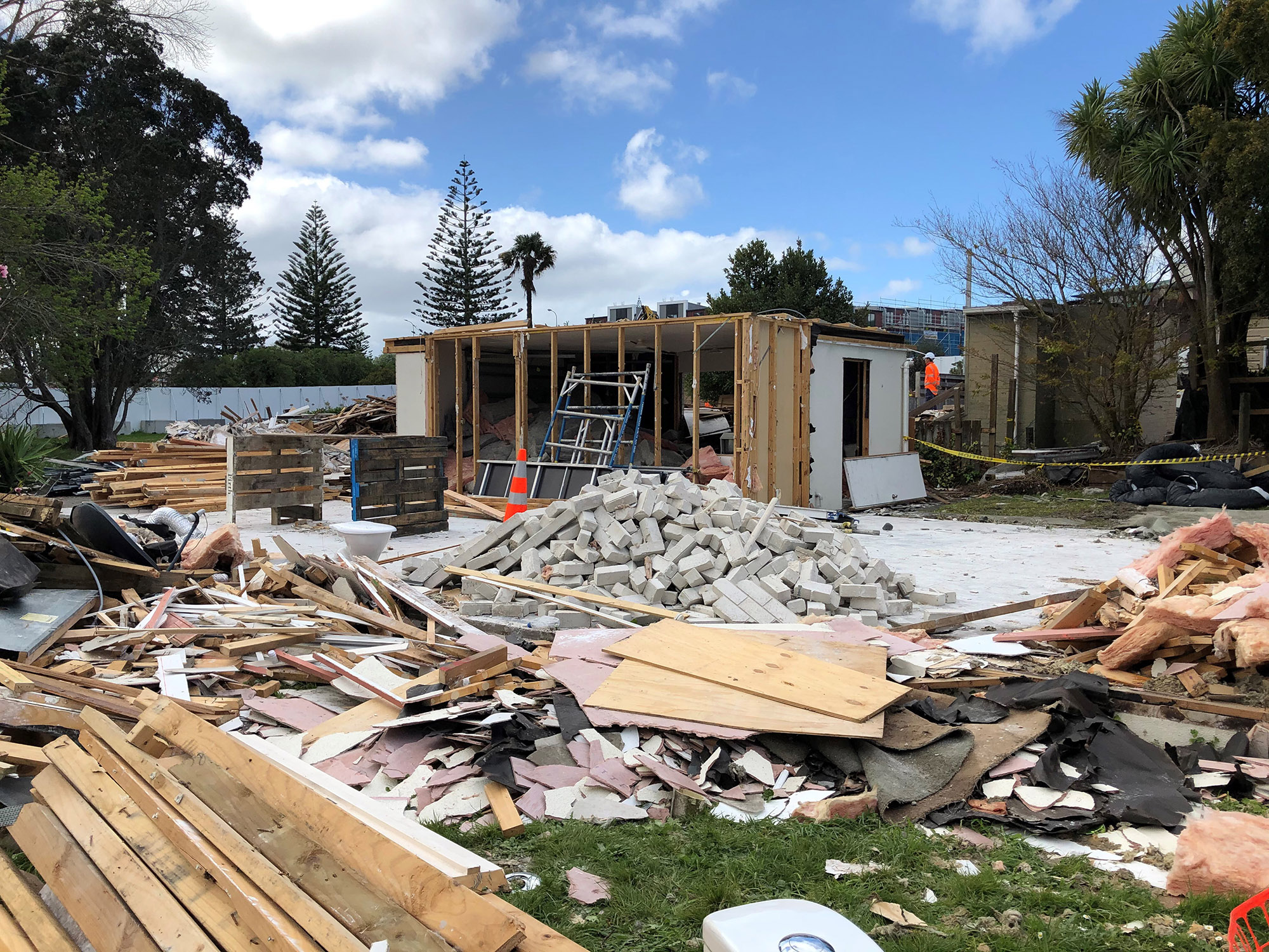Doing good through deconstruction :: Kāinga Ora – Homes and Communities